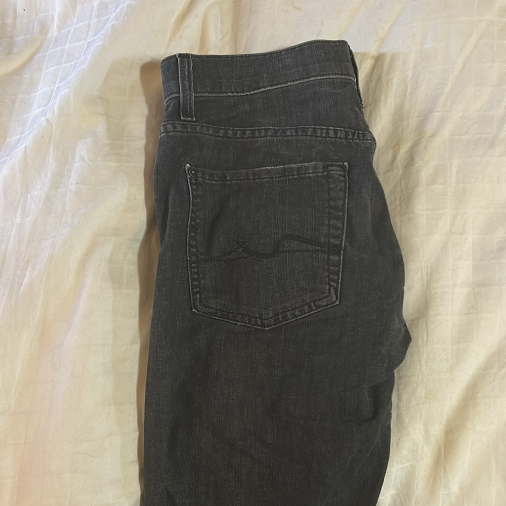 Used - Picture 2 of 3
